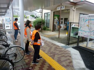 赤い羽根募金活動